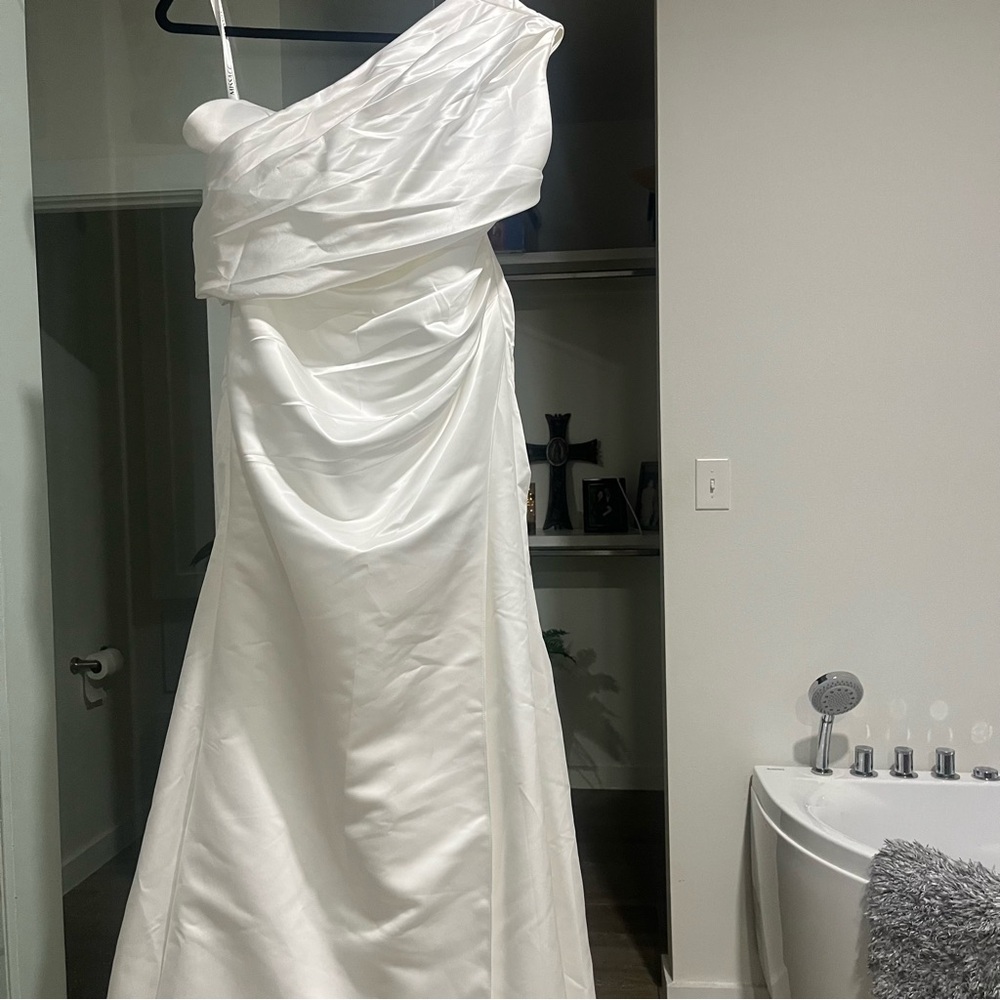 One-Shoulder White Satin Asymmetrical Dress